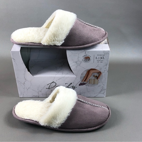 Daily Collection Women’s Memory Foam Slippers Size 9-10 - Picture 3 of 7
